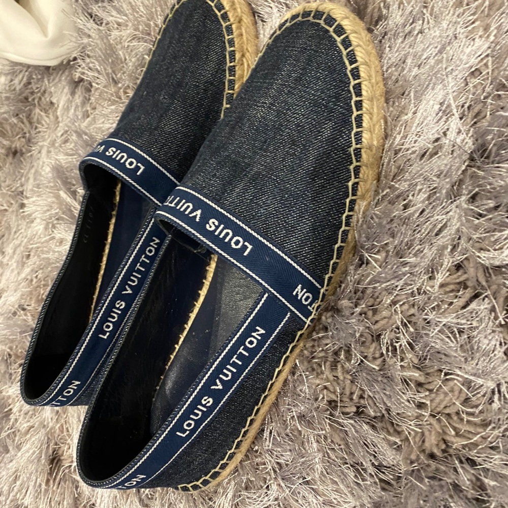 Louis women’s shoes 7.5